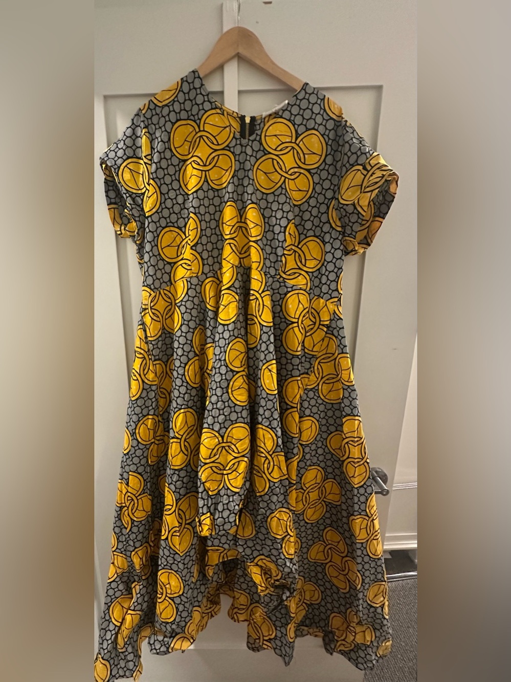 New Gorgeous Luxury African Print Hi-Lo Dress size 3Xl (fits like a 2XL)